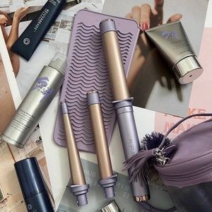 Monat 3-in-1 curling iron with silicone mat